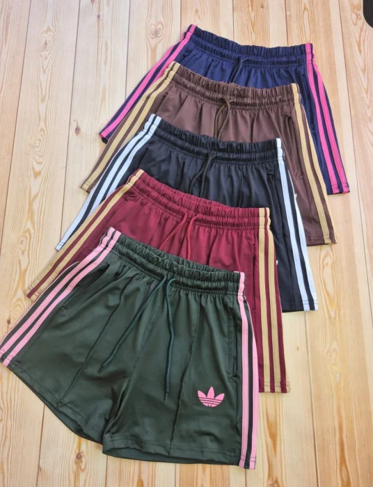 Short Adi Retro
