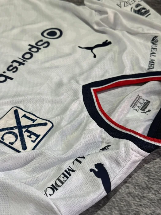 Retro Calidad Independiente y Racing Premiums