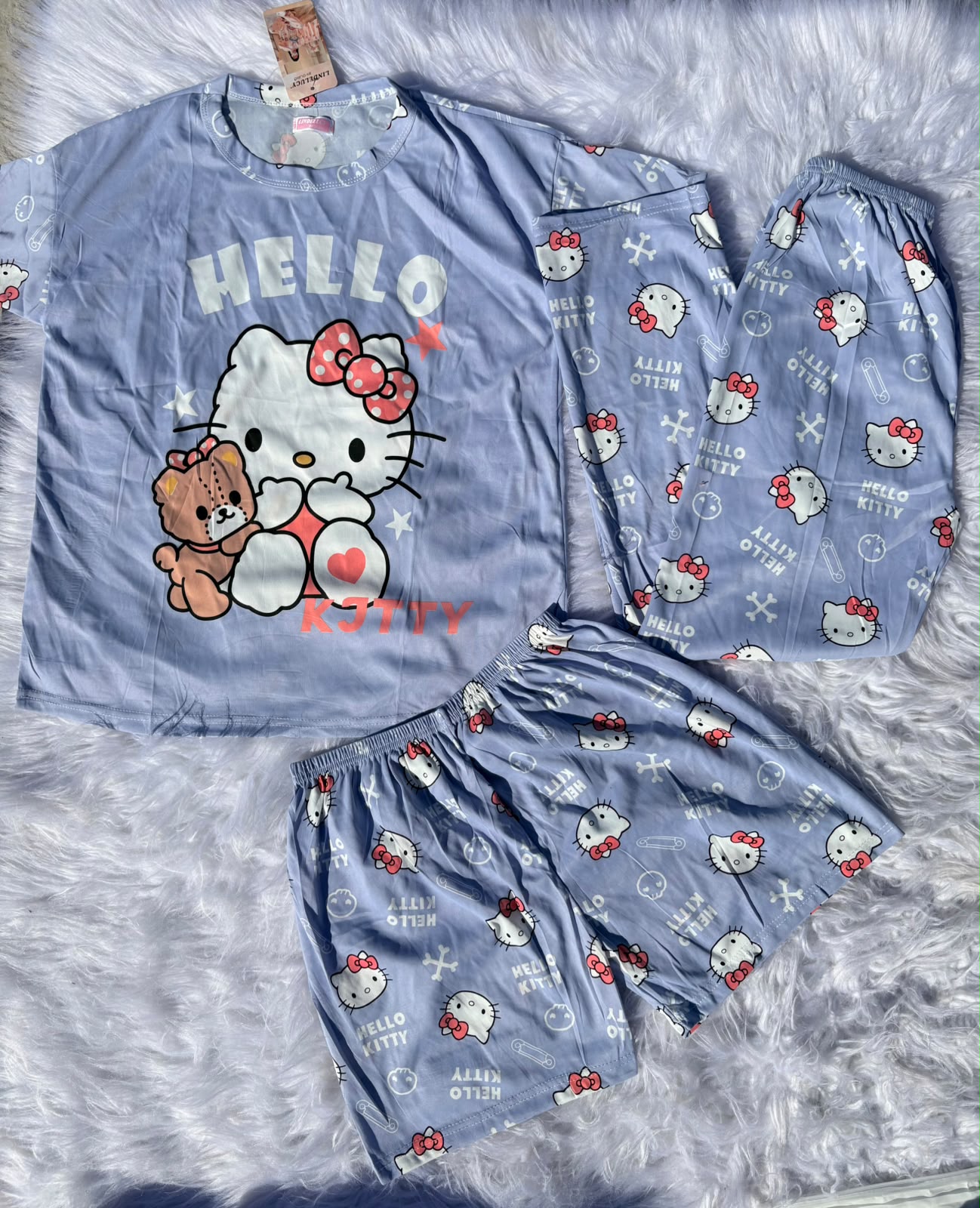 Pijama de 3 Piezas - a4b1e209-e1a1-48b6-9fd8-dc304f32c149.jpeg