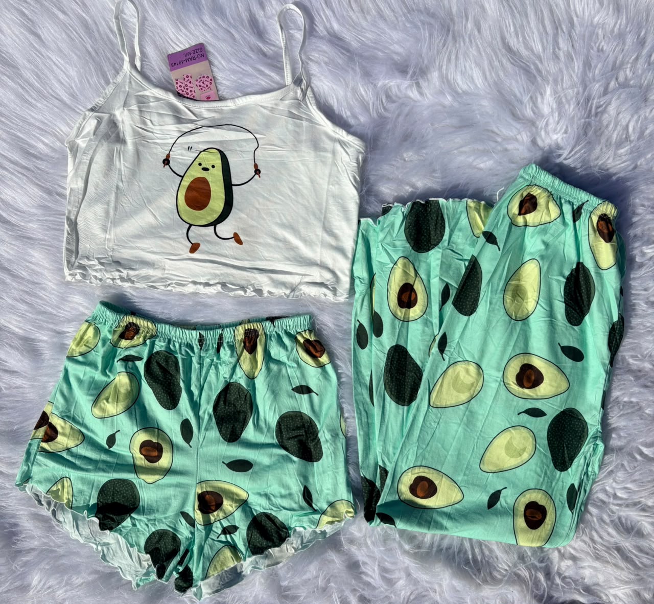 Pijama de 3 Piezas - a59d4979-1548-4082-8766-c6360035a1e6.jpeg