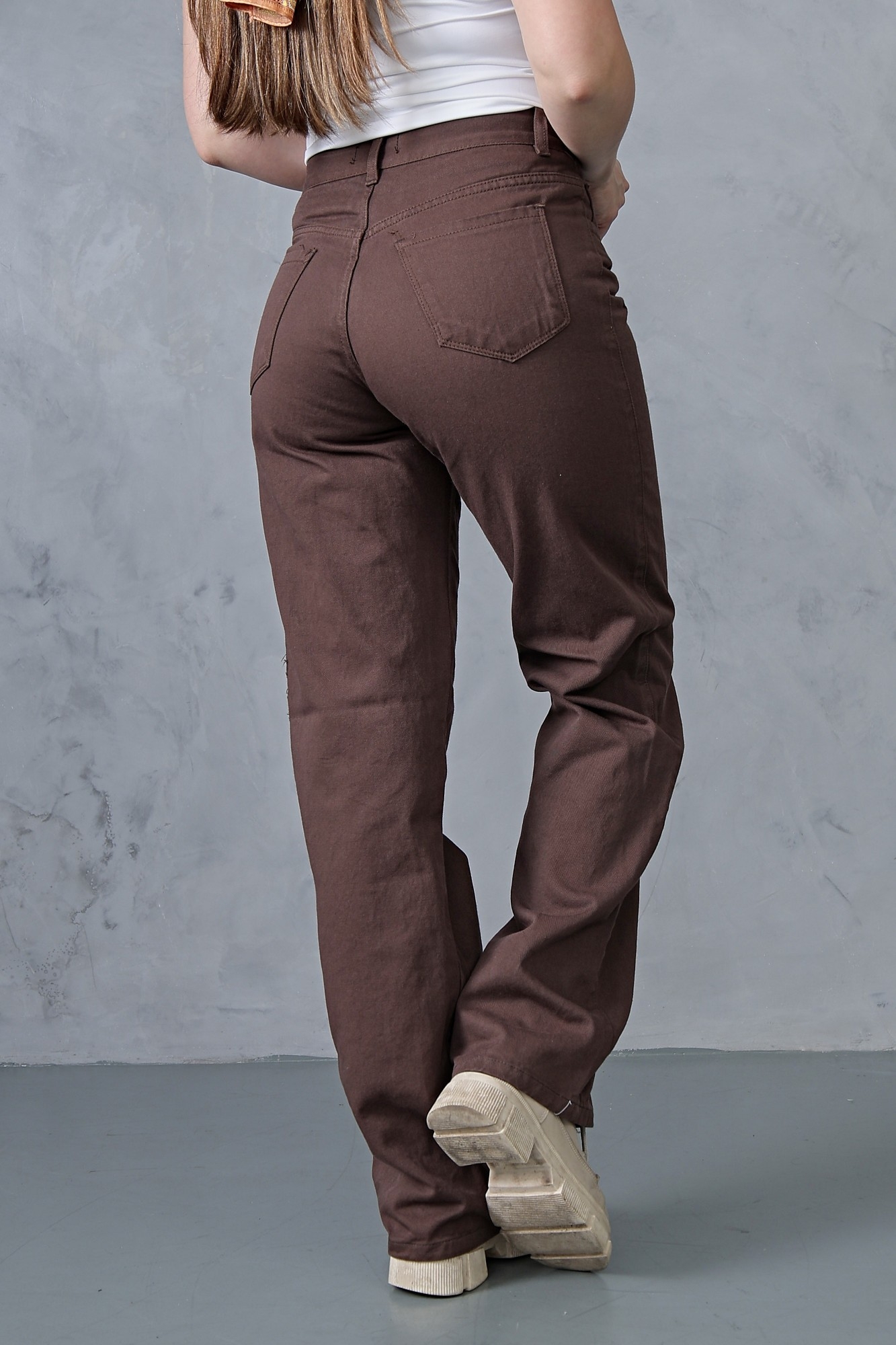 Wide Leg Chocolate Rigido - Imagen 3