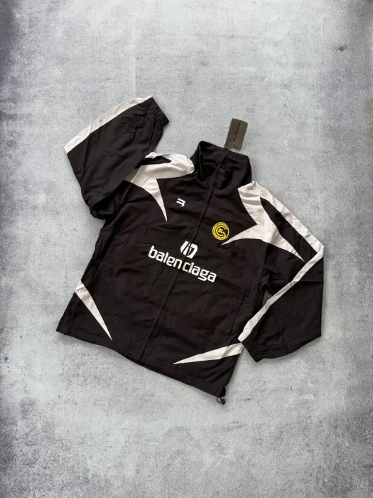 Campera Rompeviento B@lenciaga