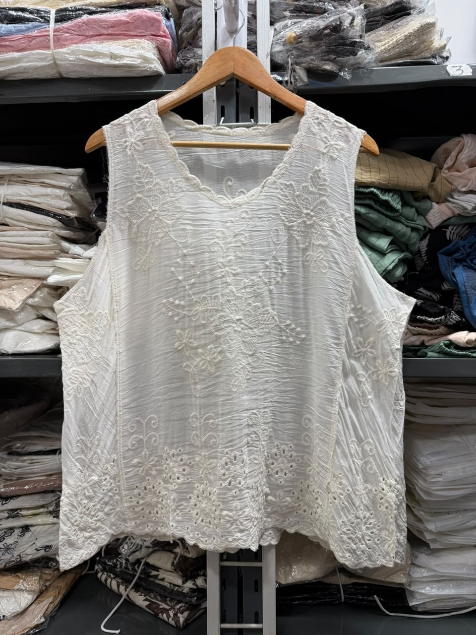 Musculosa Lino Bordado Importado - Imagen 3
