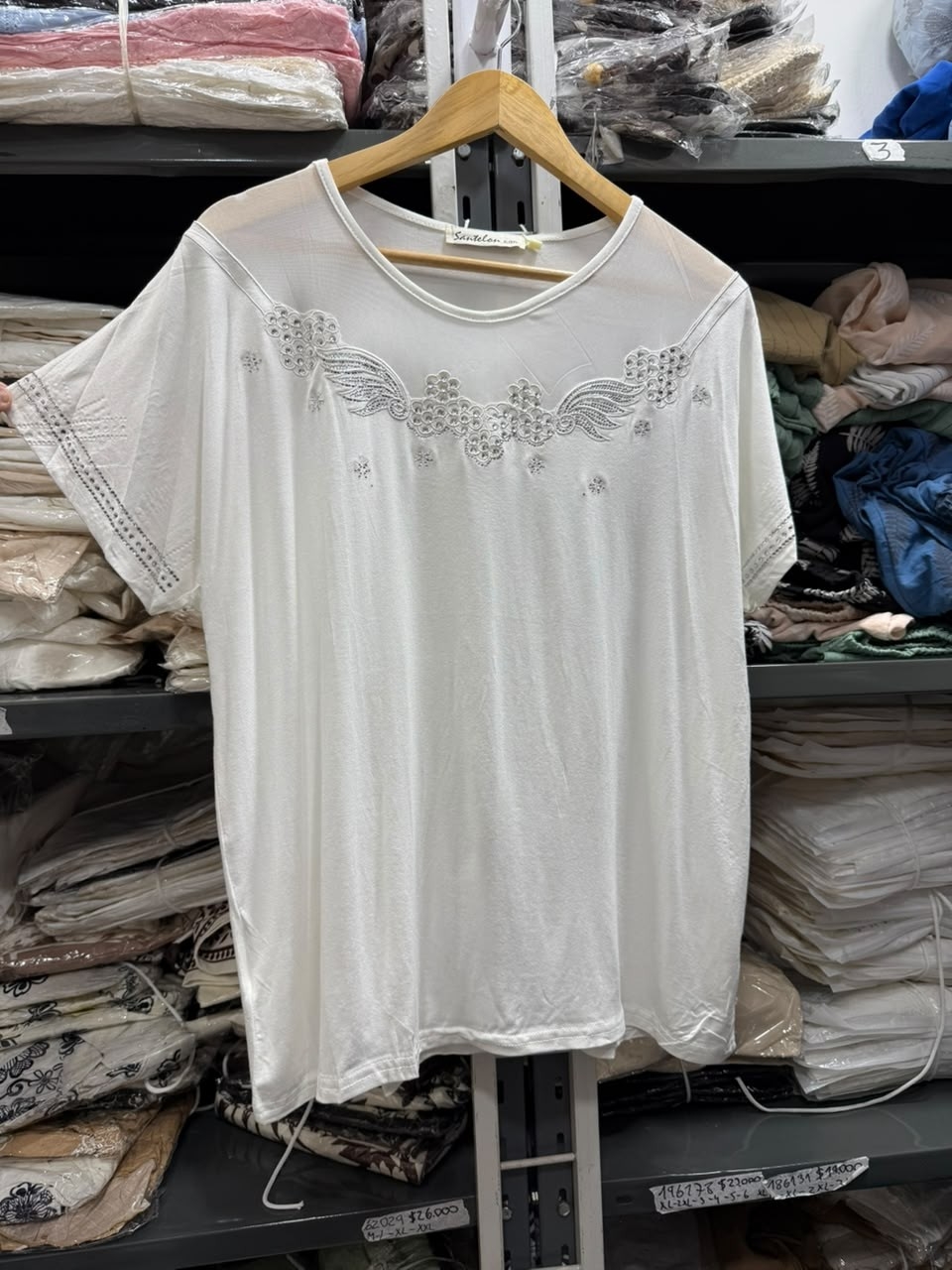 Remeras con Pedrería Importado - Imagen 5
