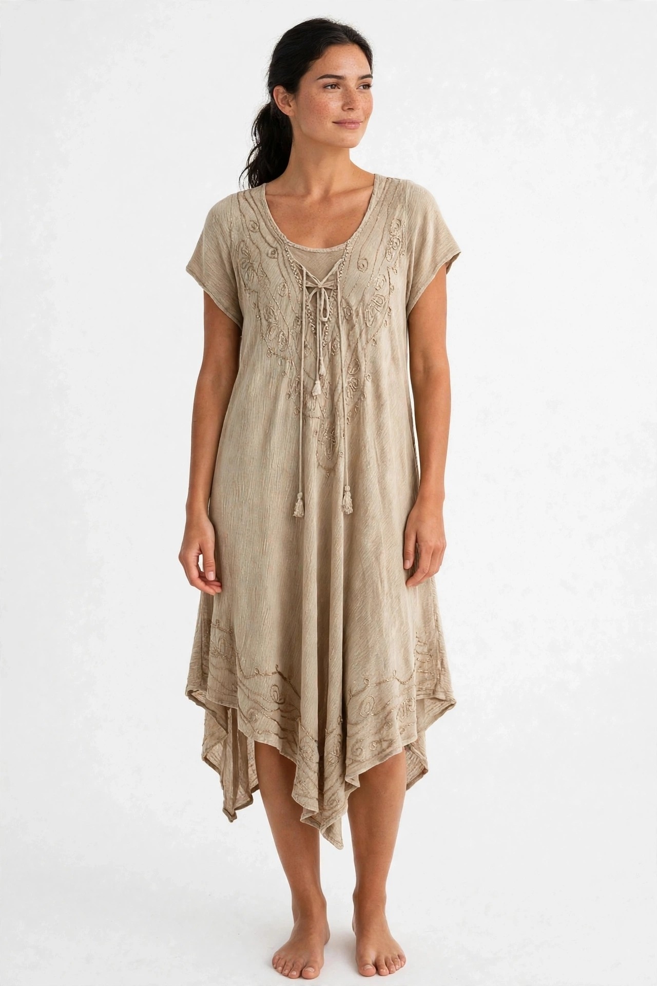Vestido en Pico Indu Boho Bordado con Mangas - Imagen 3