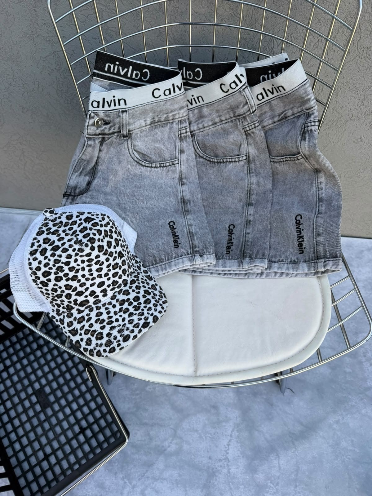 Short Ck Logo Bordado - Imagen 4