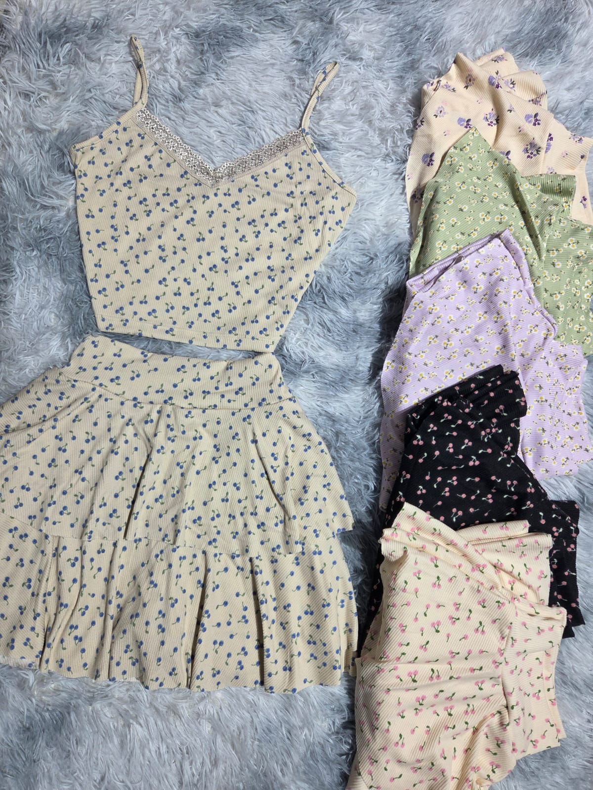 Conjunto Puntilla  Flor - d2469a47-5d02-4d76-ada1-e438b53737f9.jpg