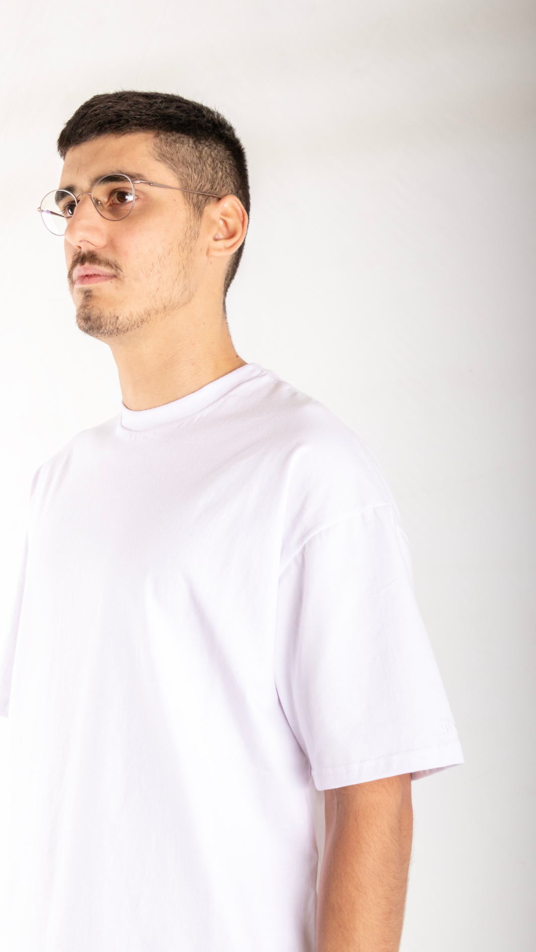 Remera Oversize Blanca Lisa Hombre Jersey - r106_c.png
