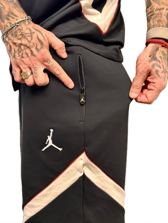 Bermuda Jordan con Cierre - Imagen 2