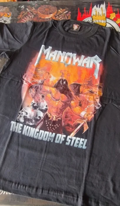 León Rock Remeras