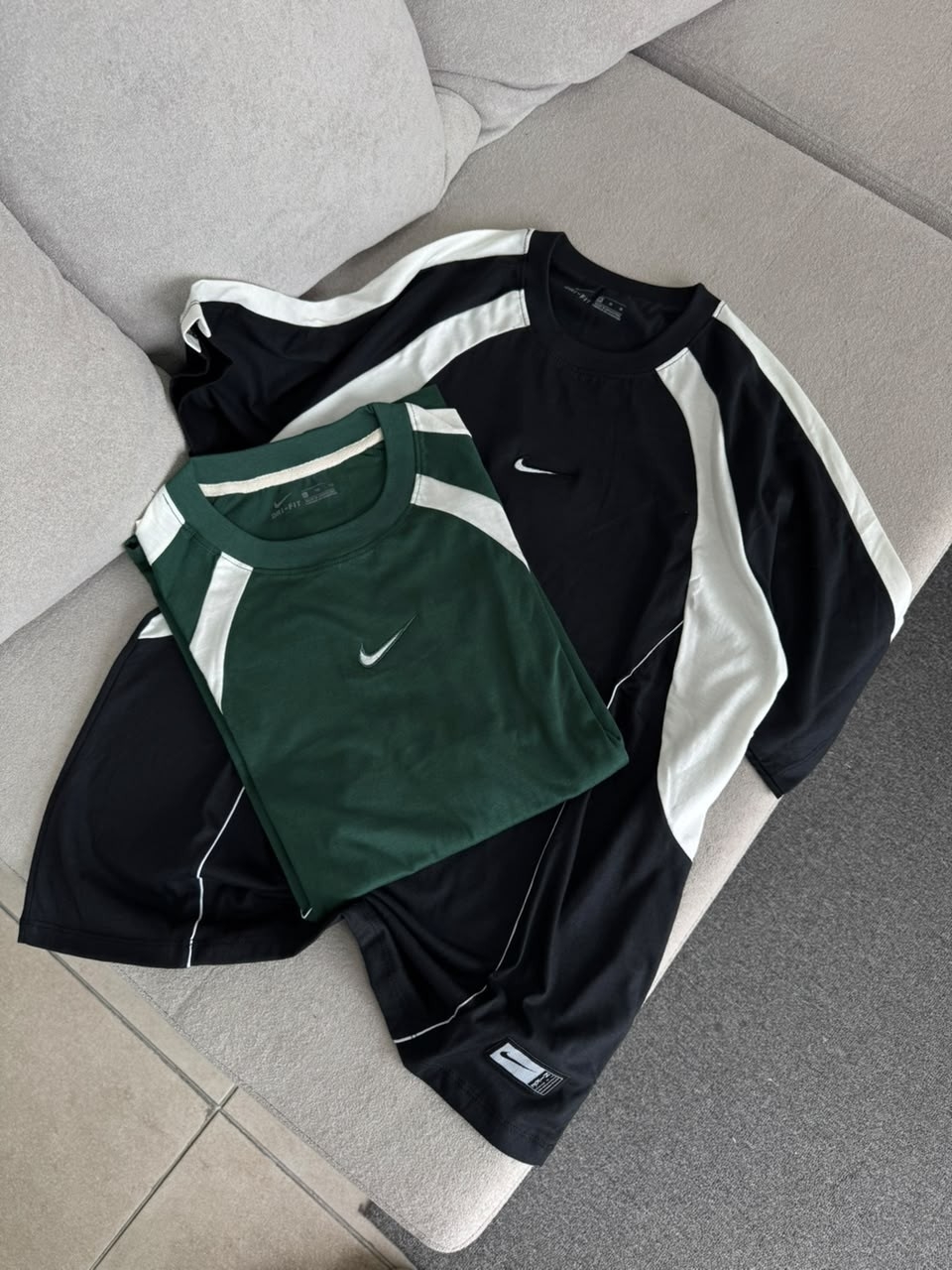 Remeras Over Bicolor Nk - Imagen 4