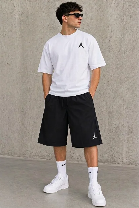 Conjunto Remera Algodón Peinado y Bermuda Lycra Oversize con Logo Chico