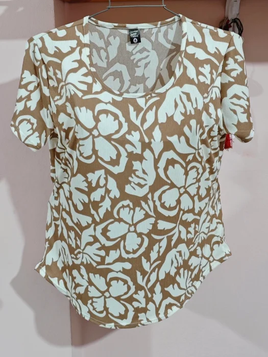 Remeras Floreadas de Dama