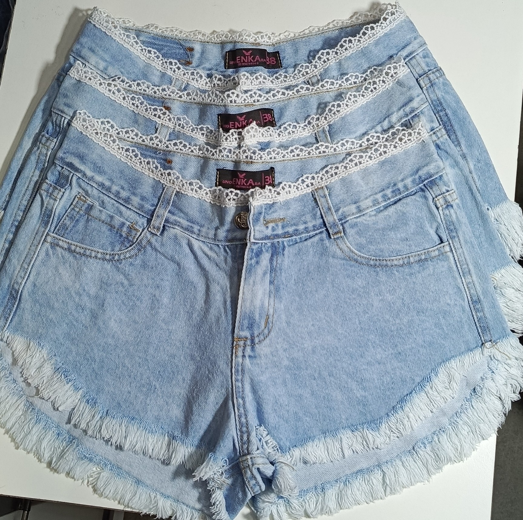 Shorts Deflecado con Puntilla - Imagen 2