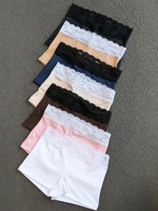 Short con Puntilla Cintura