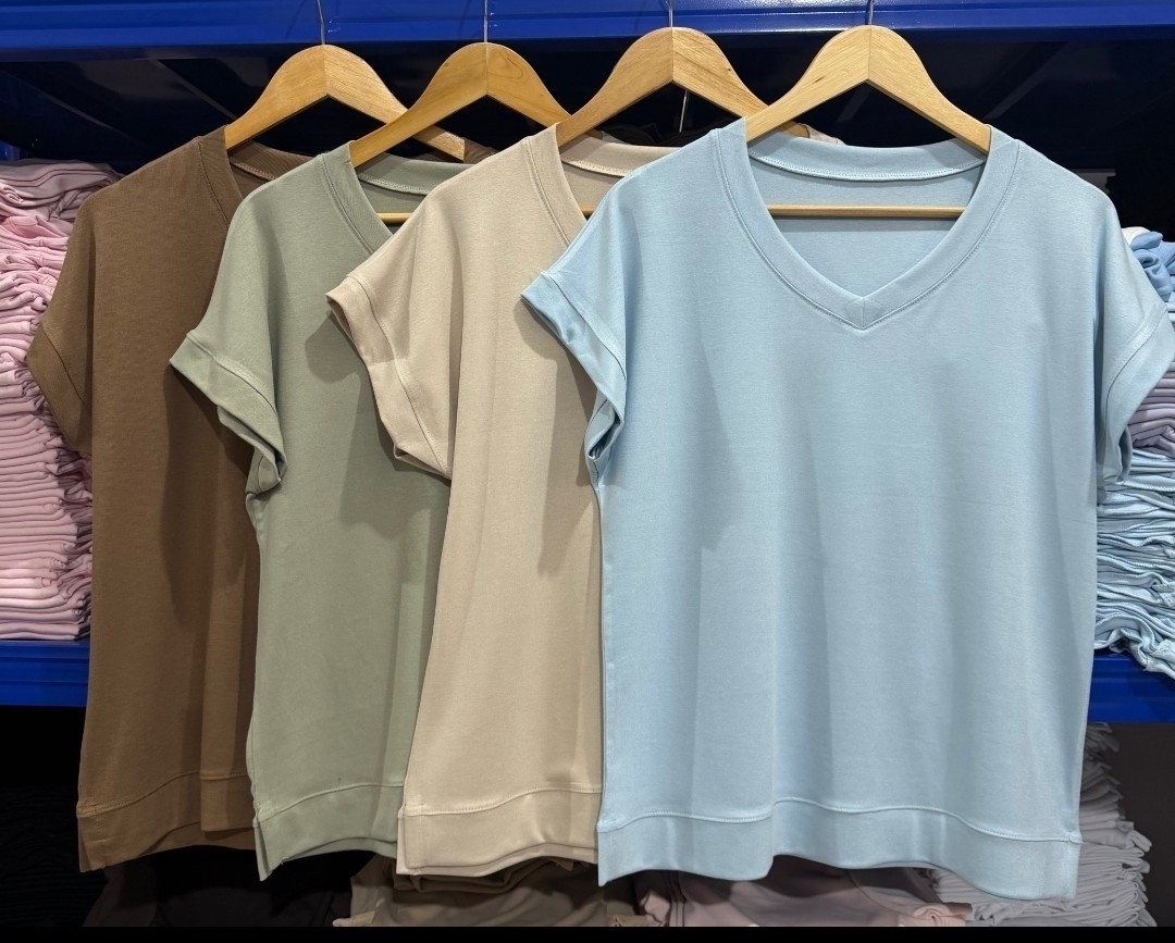 Remera Escote en V - Imagen 2