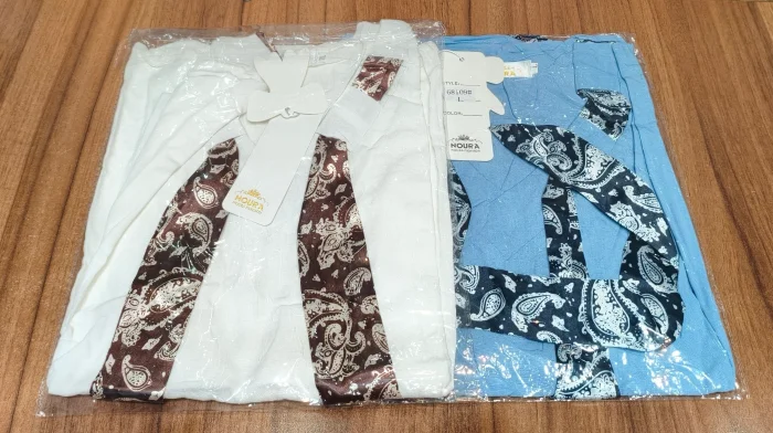 Blusa con Corbata Importada