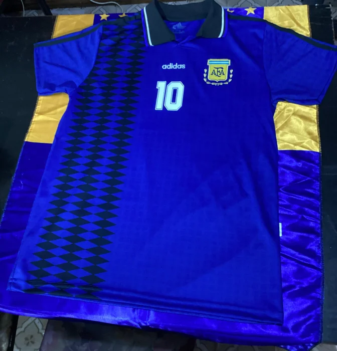 Retro de Maradona Argentina
