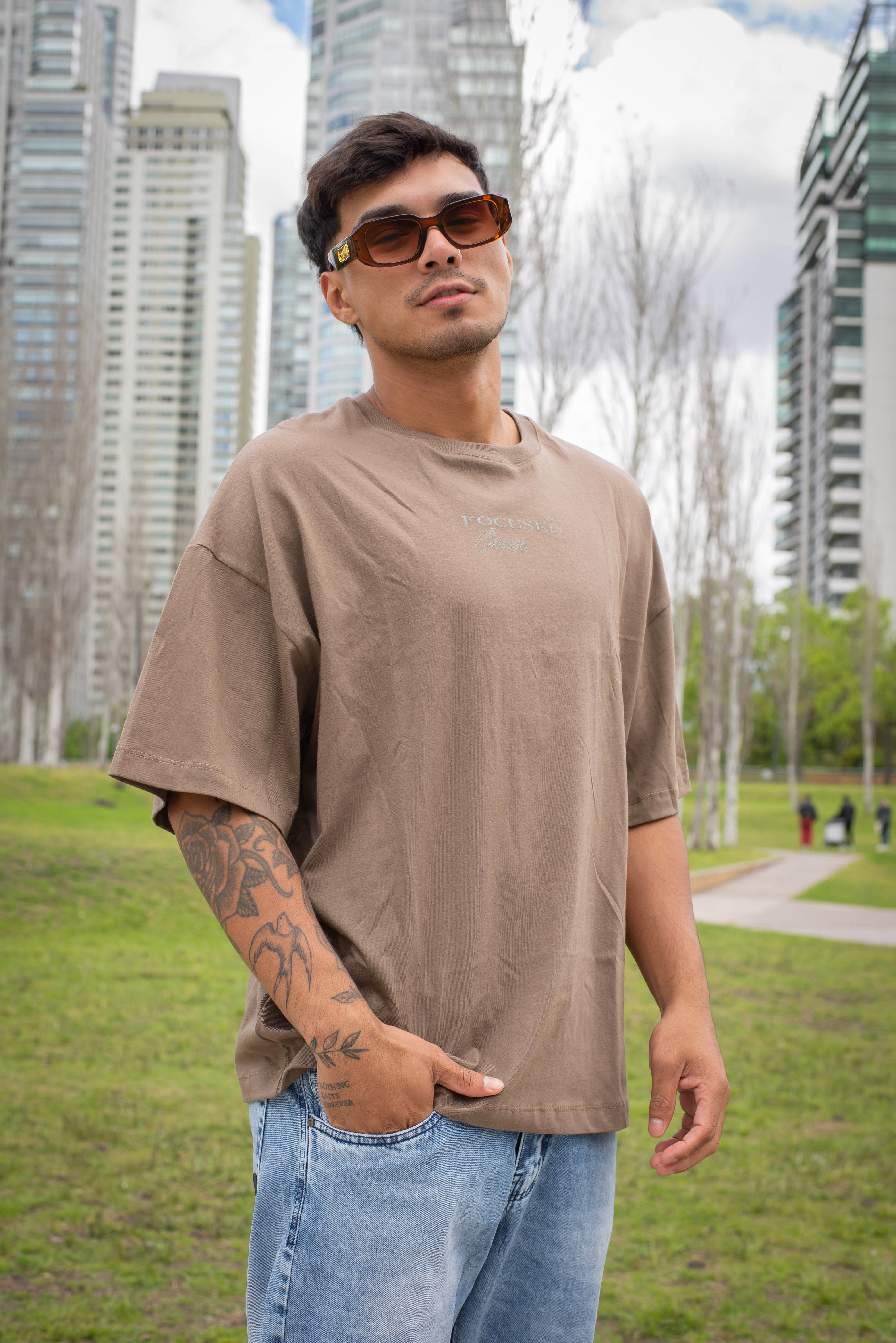 Remeras Boxy Fit - mas de 3 Colores - CZO11.jpg