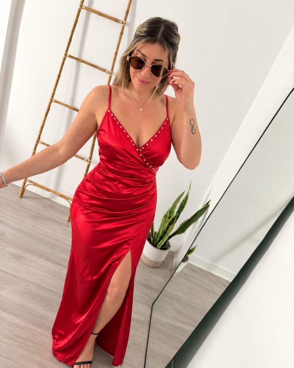 Vestido Largo Saten Tachas - Imagen 2