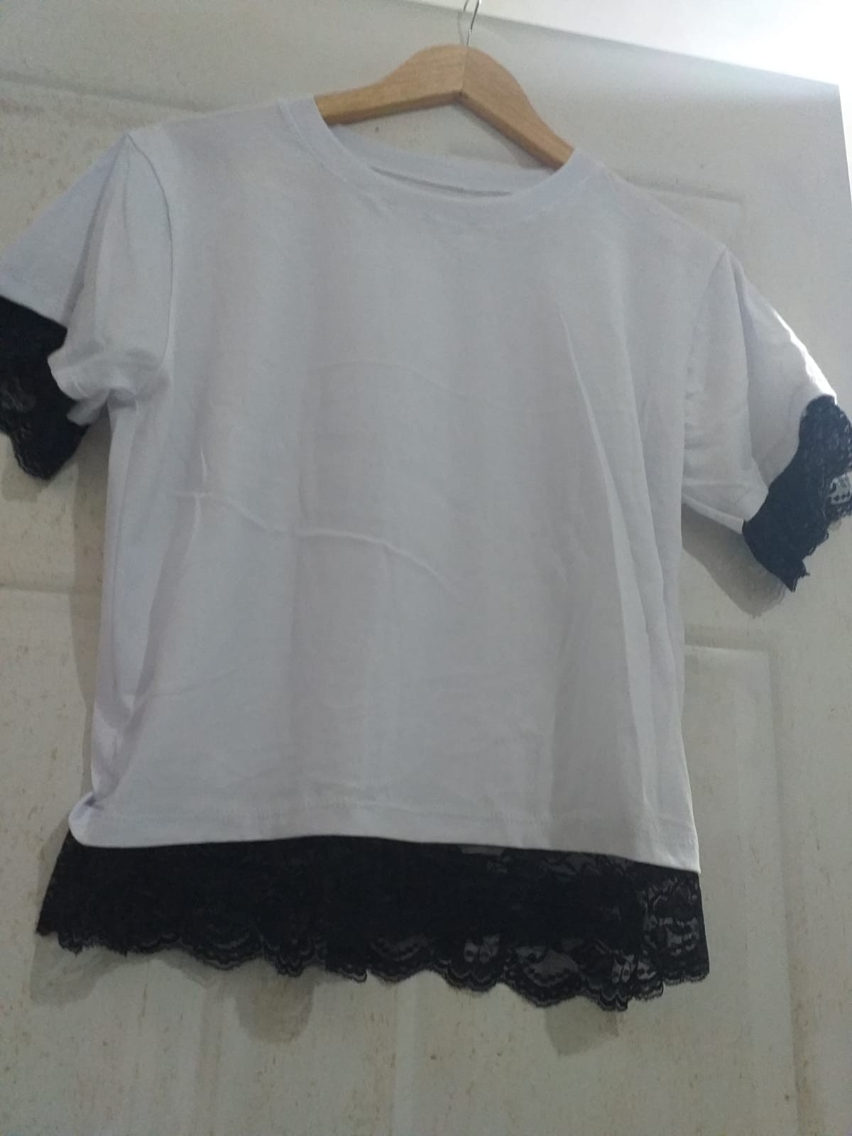 Remeras con Puntillas - Imagen 3