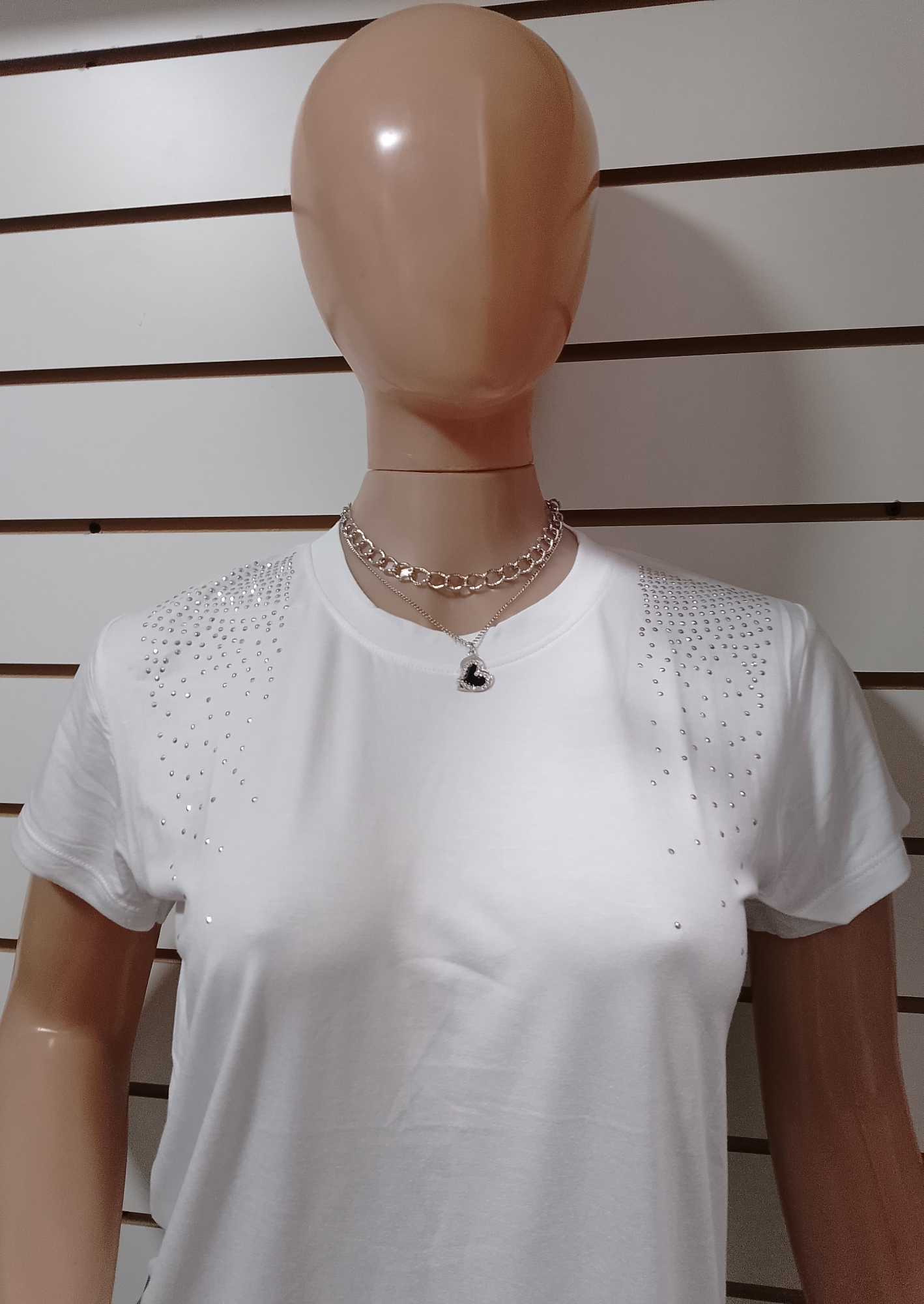 Remera de Modal Viscosa Cuello Redondo - Imagen 2