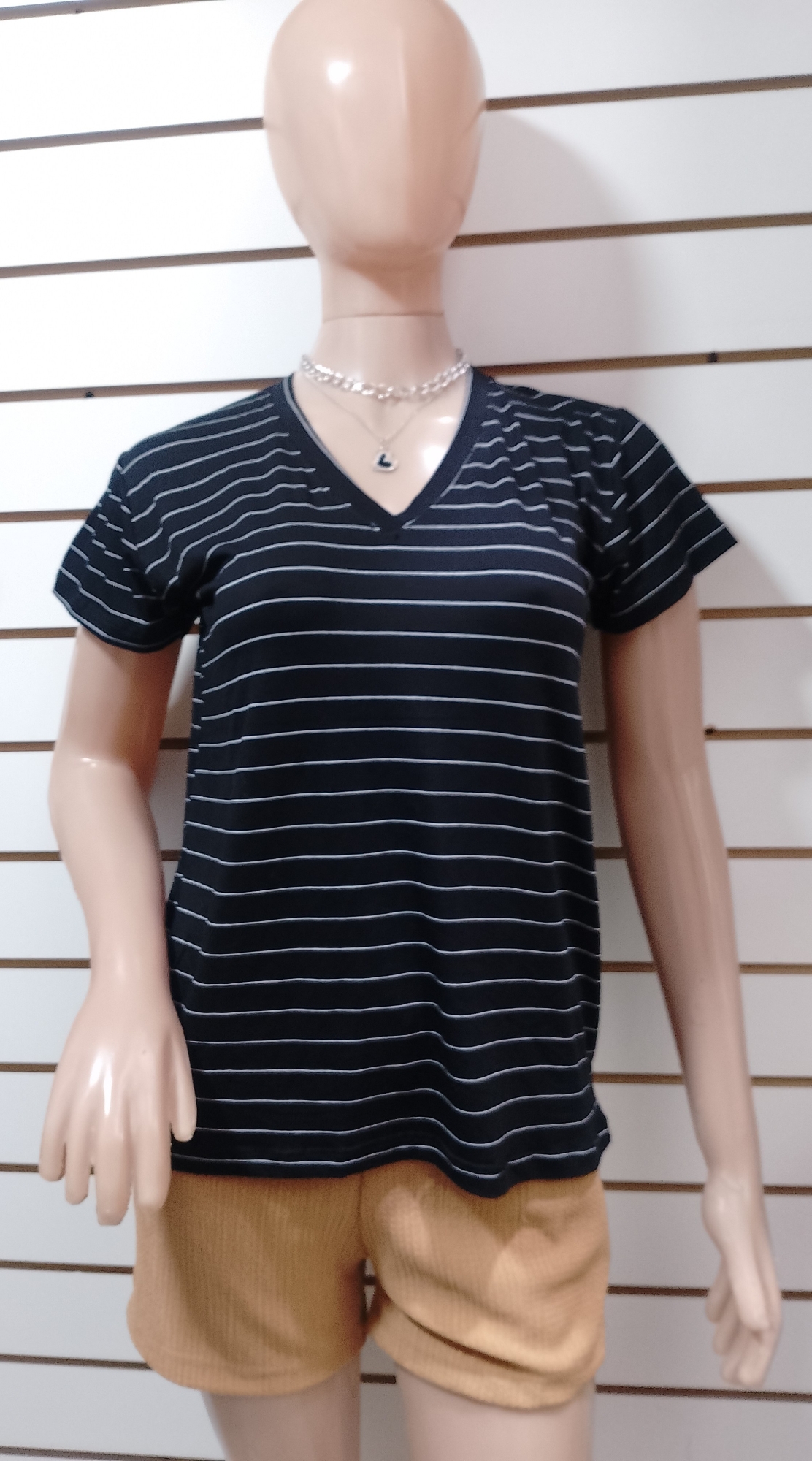 Remera Rayado en Cuello V - Imagen 3