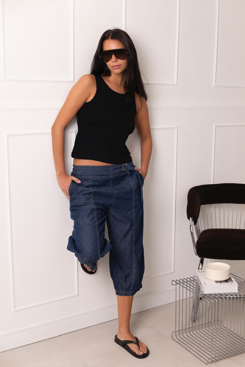 Capri Barrel Jean - WhatsApp%20Image%202026-10-23%20at%201.46.49%20PM%20(4).jpeg