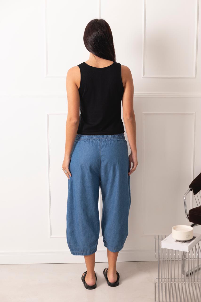 Capri Barrel Jean - WhatsApp%20Image%202026-10-23%20at%201.46.48%20PM%20(1).jpeg