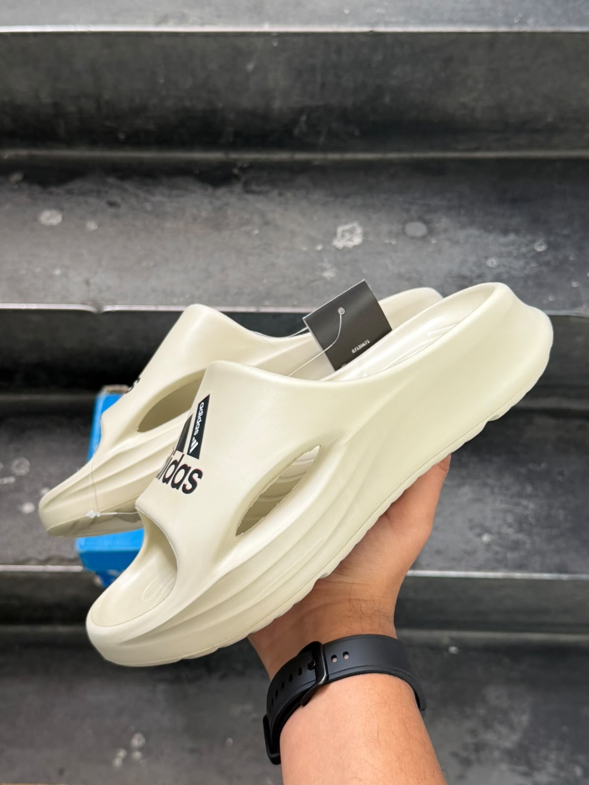 Ojitos Adilett Sl Blanco - 2b245a3c-7a5e-4ff7-9fa2-ee021f6ec1b9.jpeg