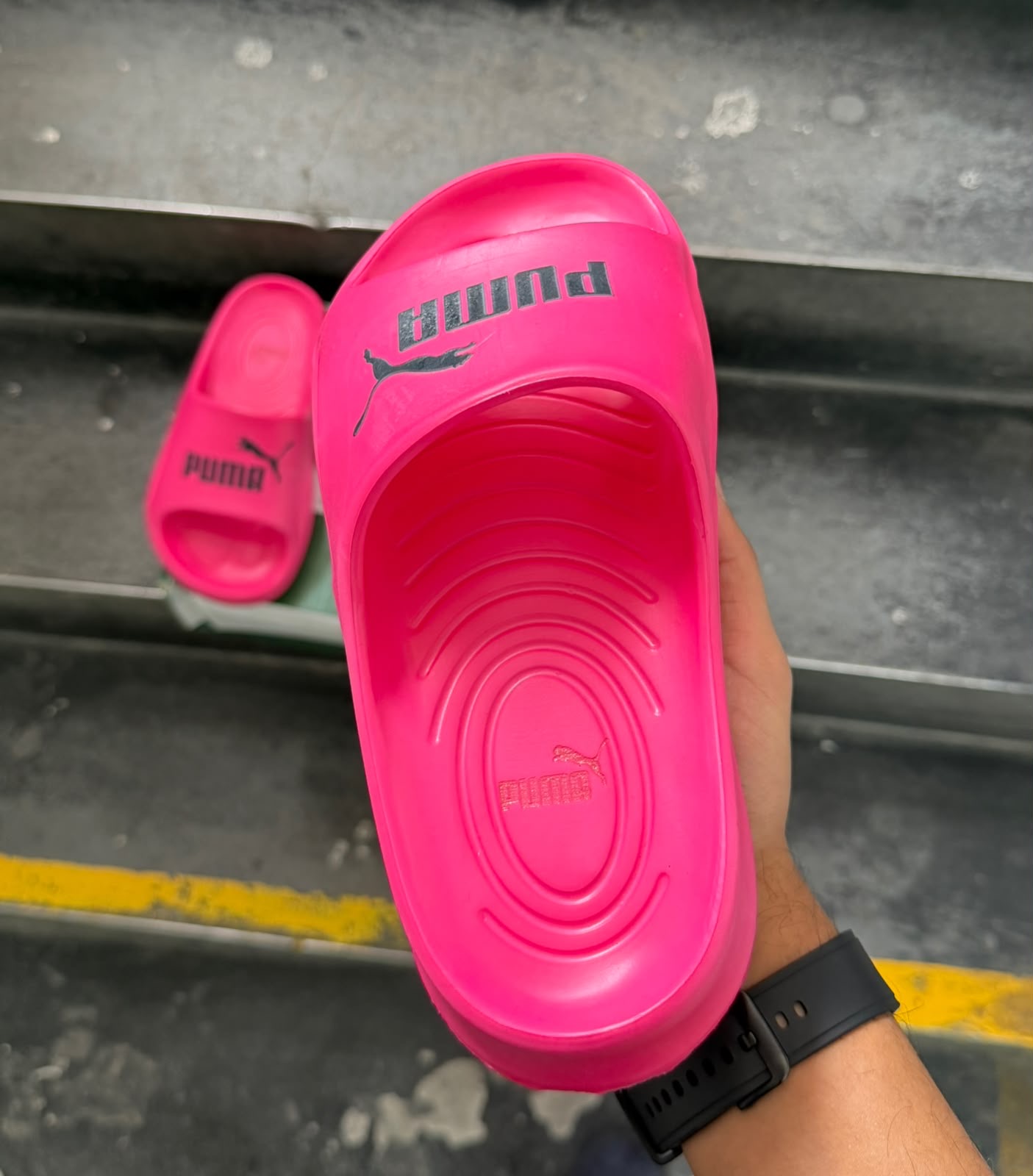 Pues Adilette Sl - d16a49c3-2a9a-419f-85ee-b188c29f6314.jpeg