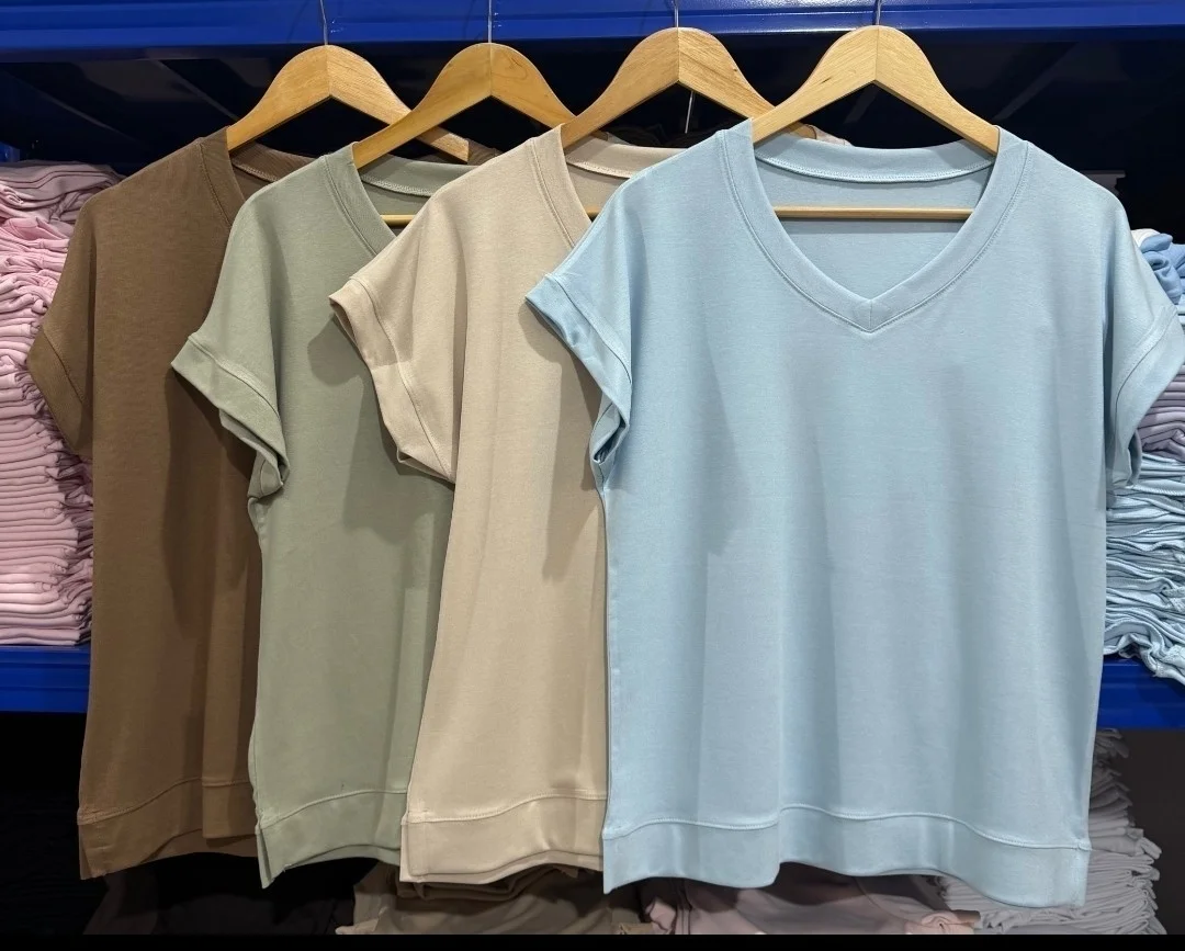 Remera Escote en V - Imagen 2