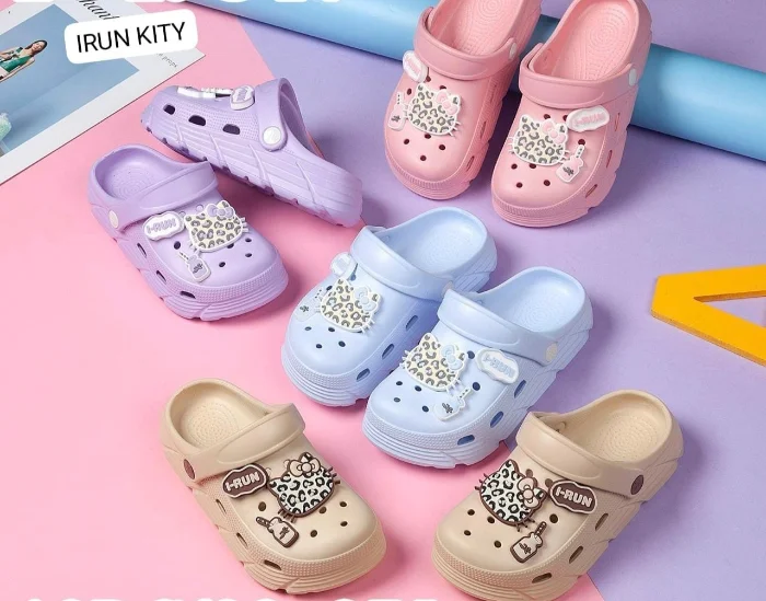 Suecos Kitty con Banda Nenas
