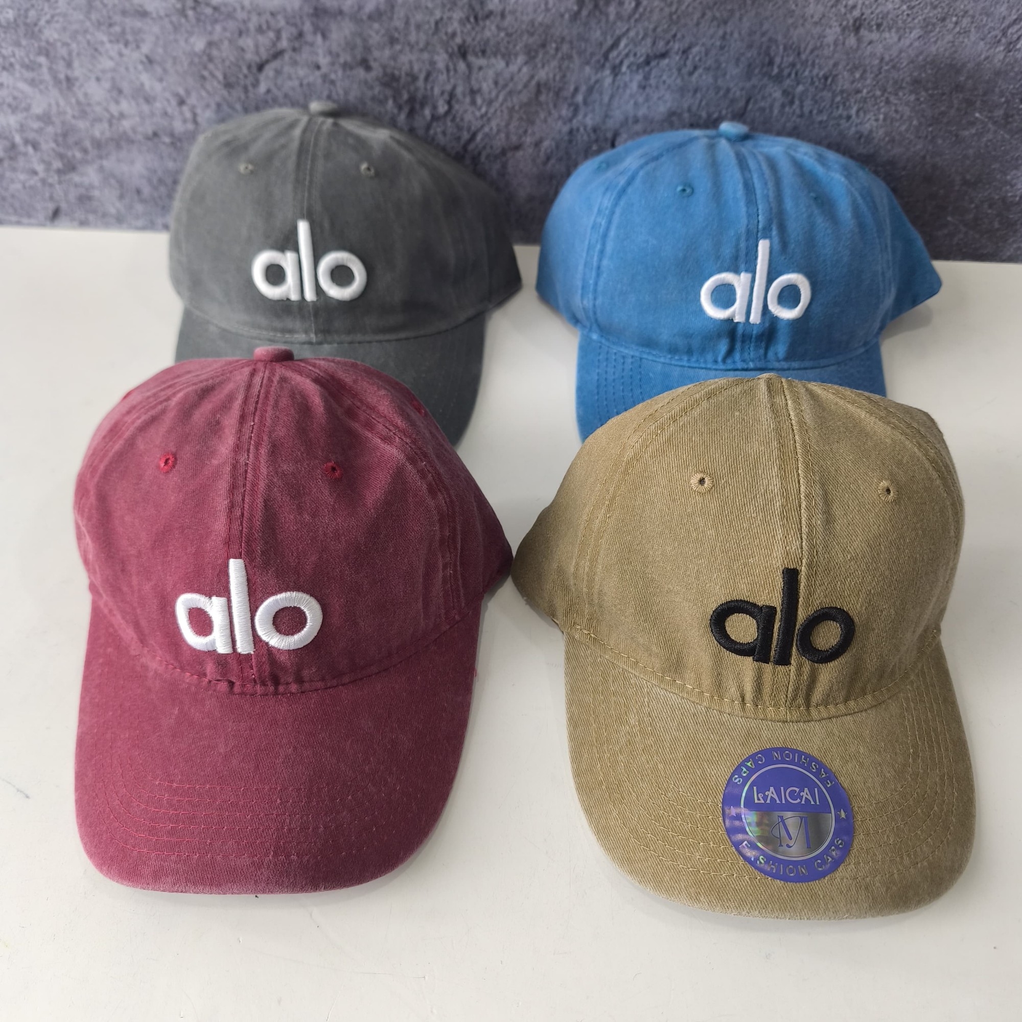 Gorras Vintage Bordadas - Imagen 3