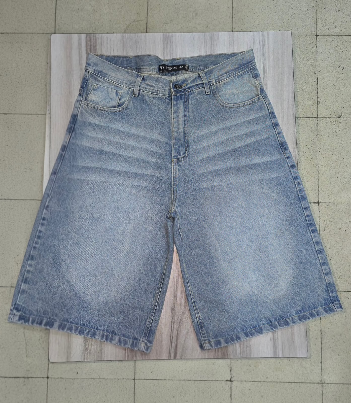 Bermuda Baggy Loc+big - 25e40226-6b40-4048-9877-a0574ecc5e9b.jpeg