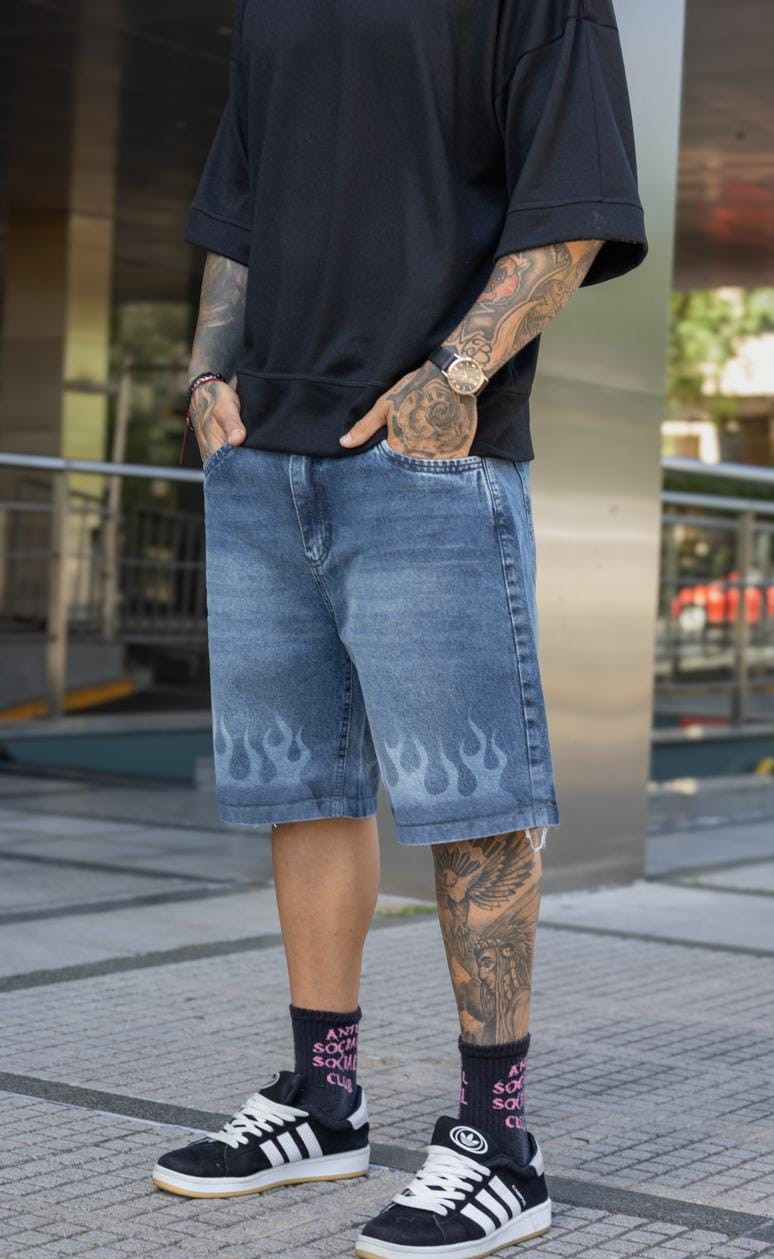 Bermuda. Shorts - Imagen 2