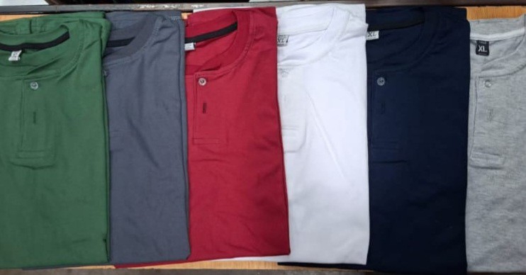 Remeras con Botones - Imagen 2