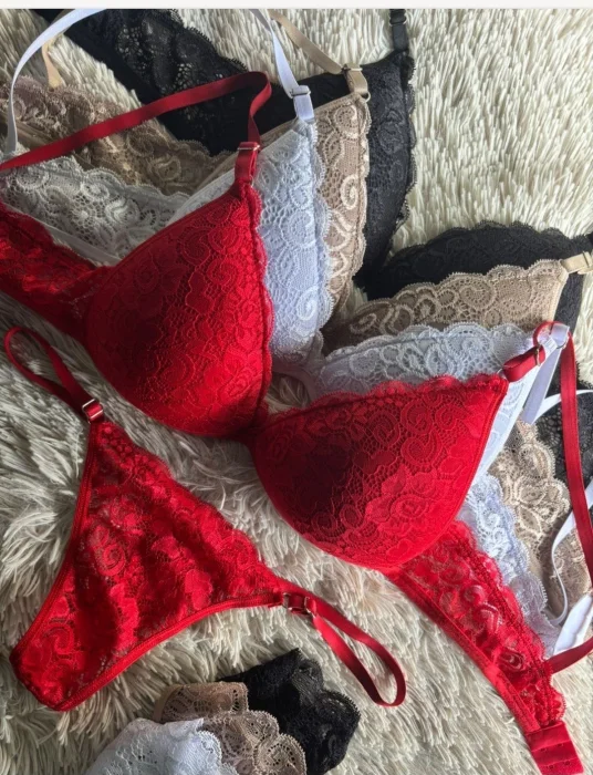 Conjunto Triángulo Puntilla