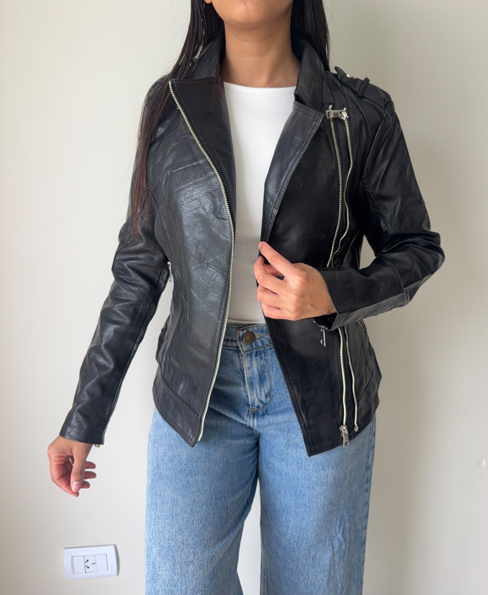 Campera de Eco Cuero Doble Cierre - Imagen 8