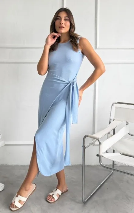Vestido con Lazo