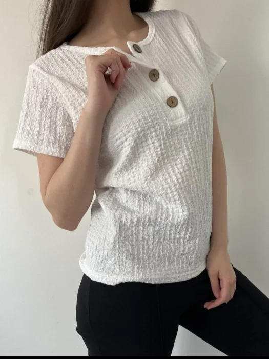 Remera de Hawuay  del 3 y 5 por Pedido