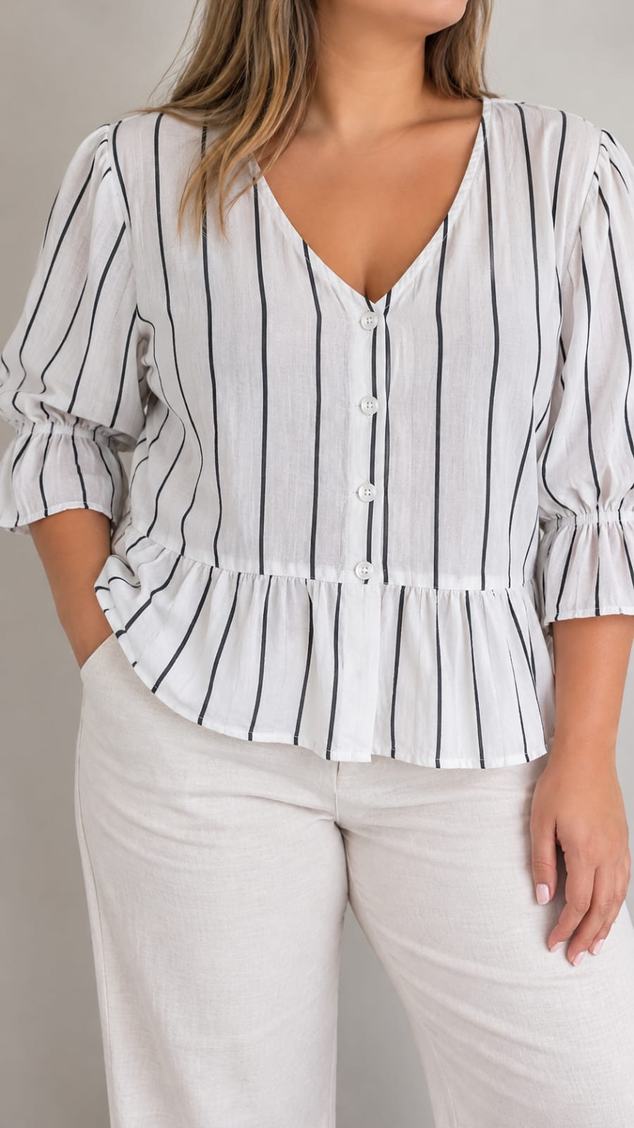 Blusa Lino - WhatsApp%20Image%202026-10-15%20at%2010.25.39%20AM.jpeg