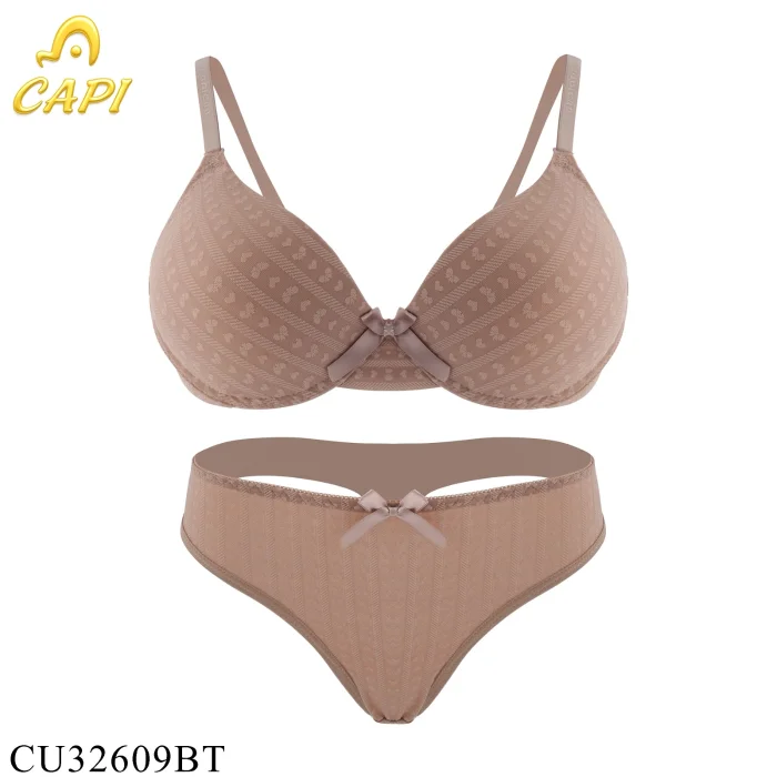 Conjunto con Corpiño y Colaless Copa B