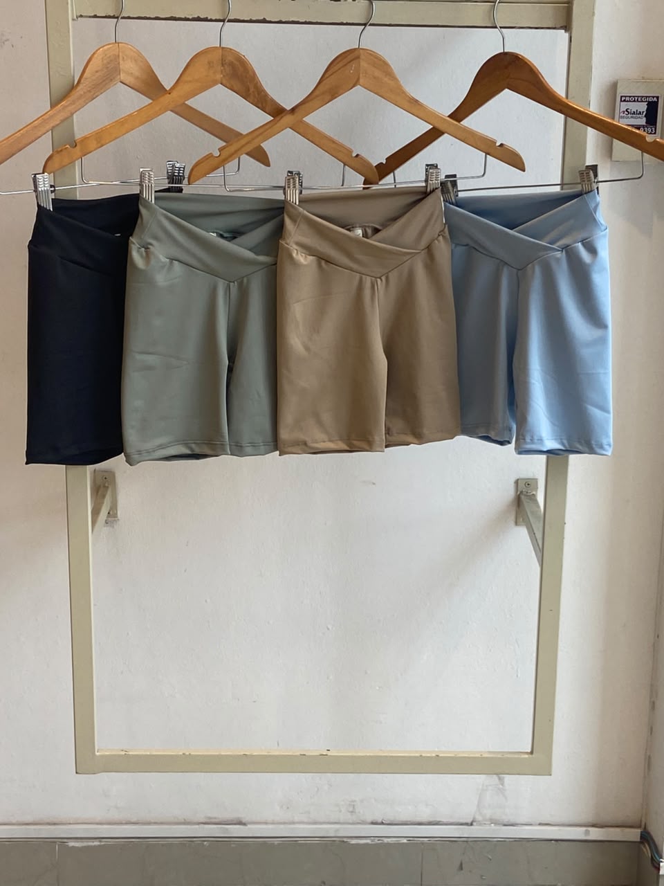 Conjunto Coni - WhatsApp%20Image%202026-10-16%20at%2009.53.04.jpeg