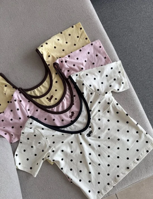 Remeras Crop Lunares