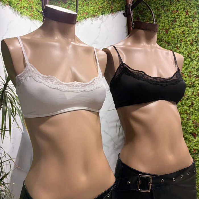 Crop Top con Encaje