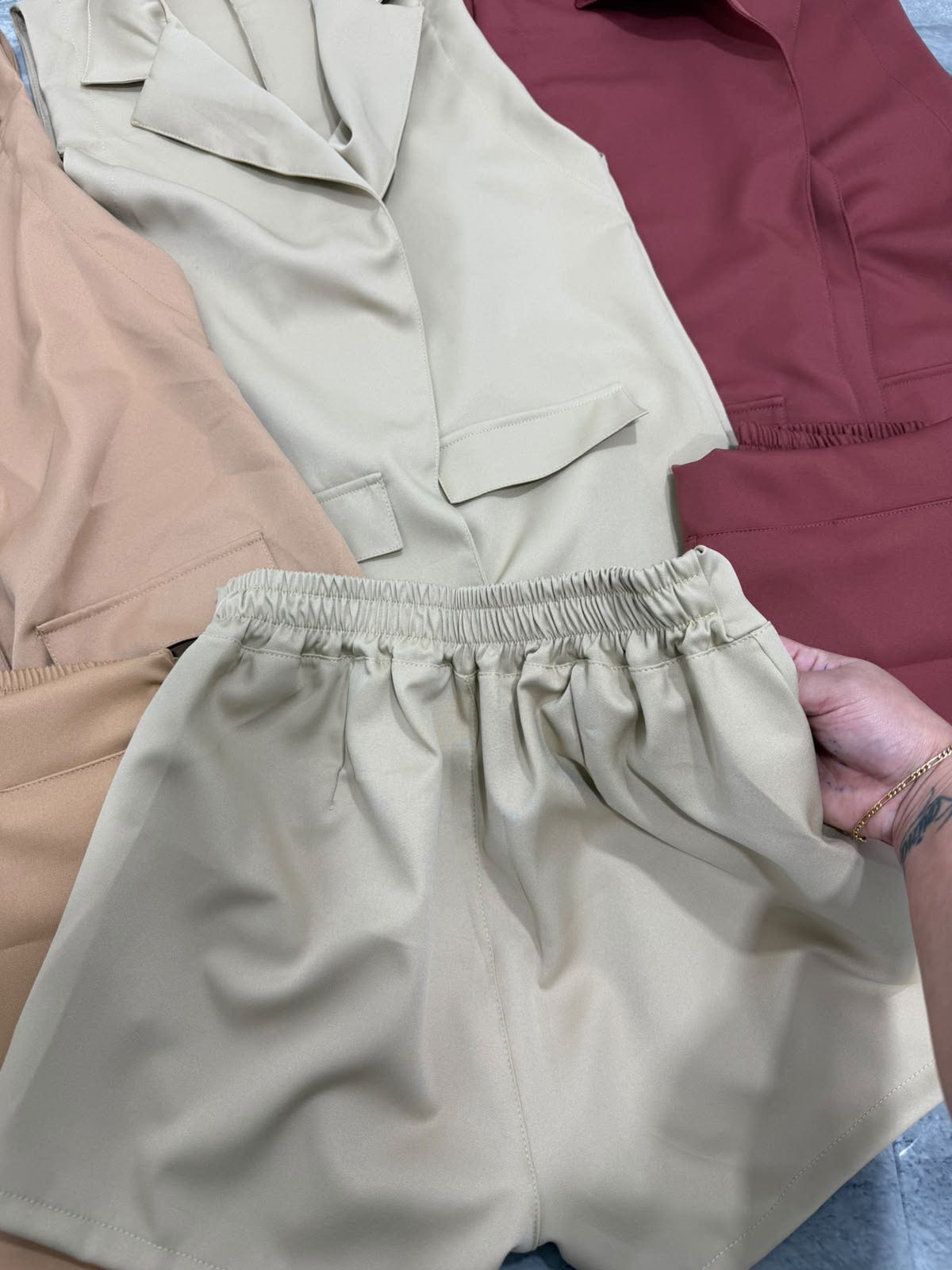 Conjunto Sastrero Anabella con Encaje - 3de404b3-0fa3-4c6a-8e41-b771dbada710.jpeg