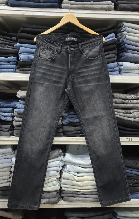 Pantalón Mom Clásico Negro Stone Localizado + Bigote