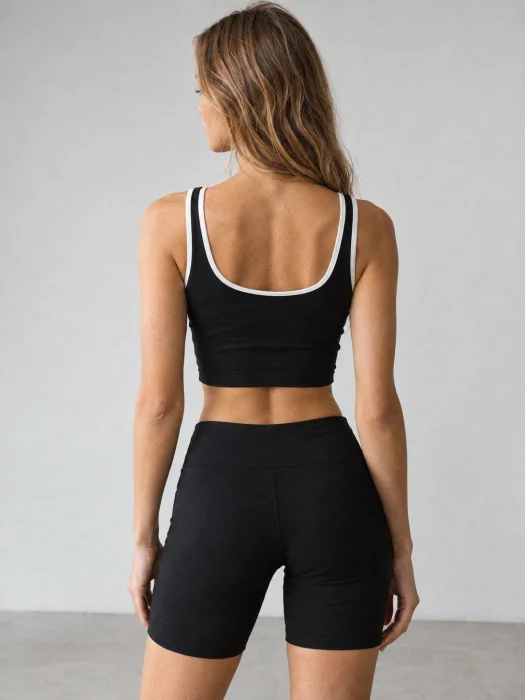 #561 Top Combinado Escote u Combinado