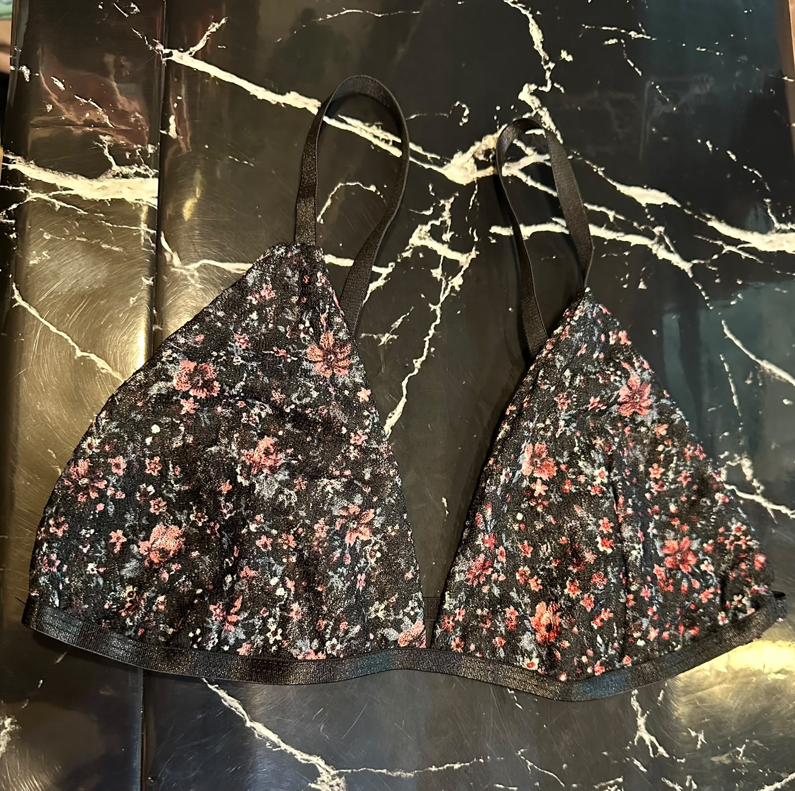 Bralett Flor - 0810b3d1-e289-4b15-ba39-6dd3409b44a8.jpeg